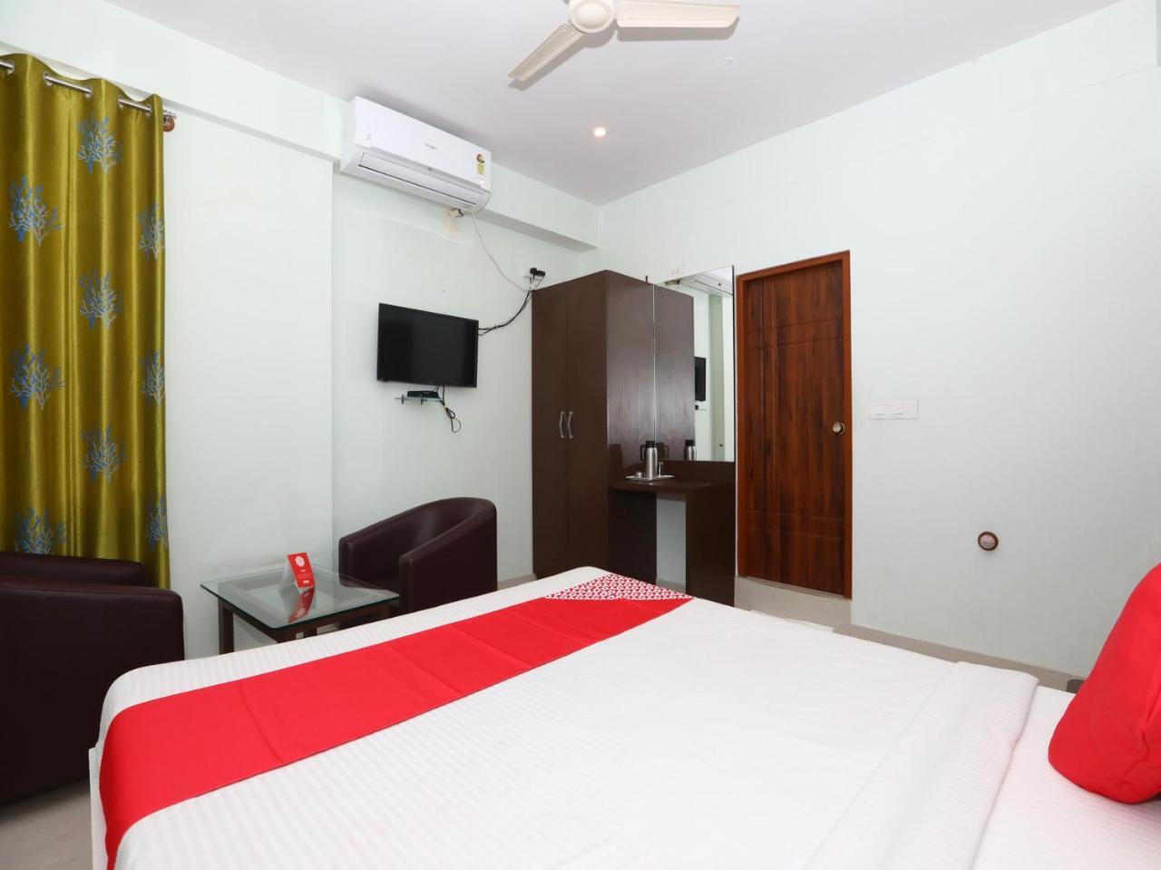 Hotel Golden Residency Mysore Esterno foto